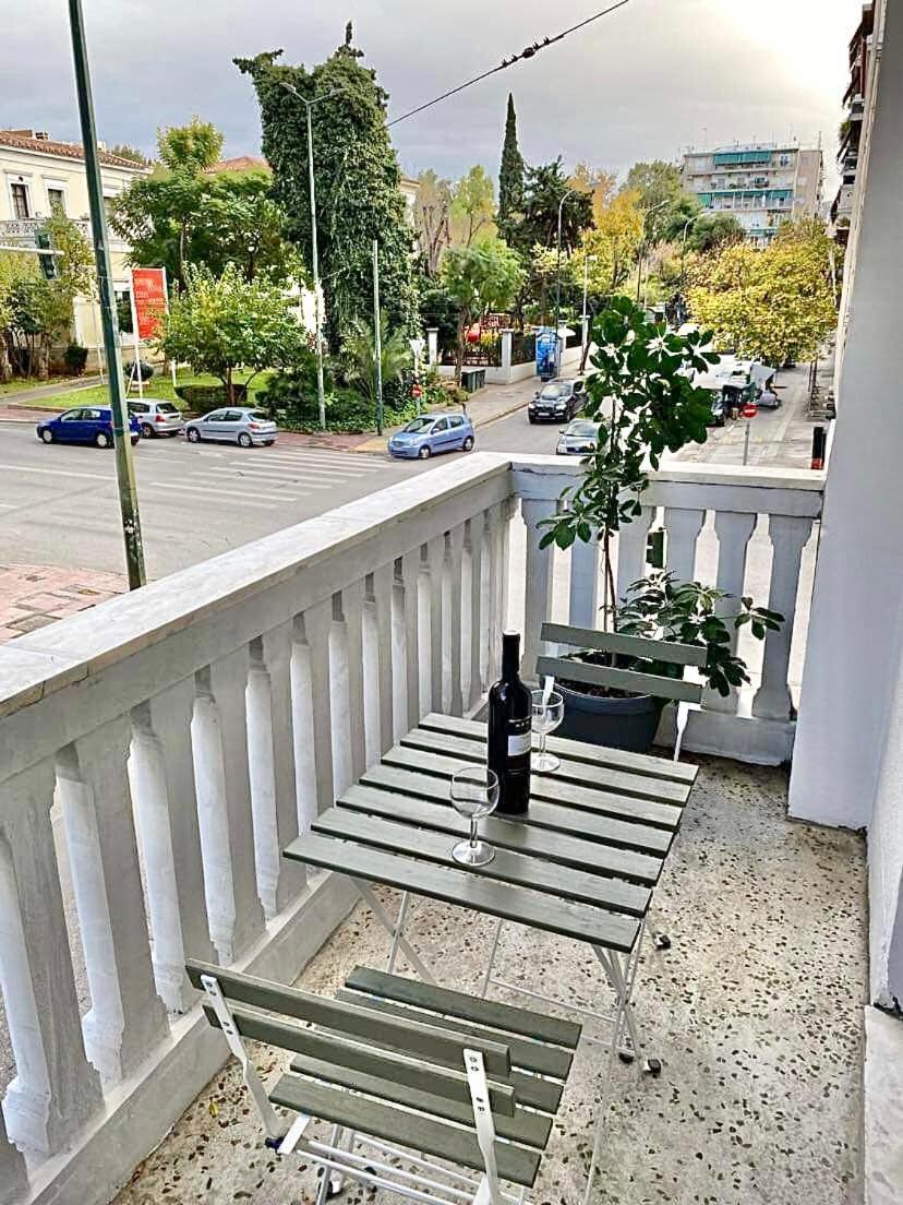 Comfortable Apartment In The City Center Atenas Exterior foto